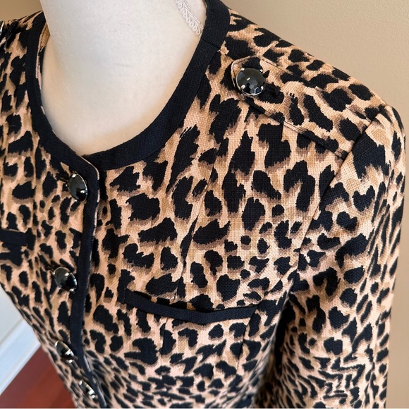 East 5th Animal Print Blazer Button Front Size Medium - Picture 5 of 9